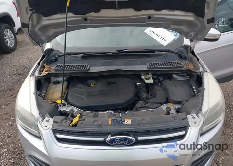 2014 Ford Escape Titanium z USA, uszkodzony, nr VIN 1FMCU0J91EUB45509